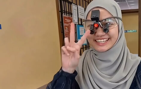 Zumax Loupes: A Must-Have Tool for Daily Dental Practice